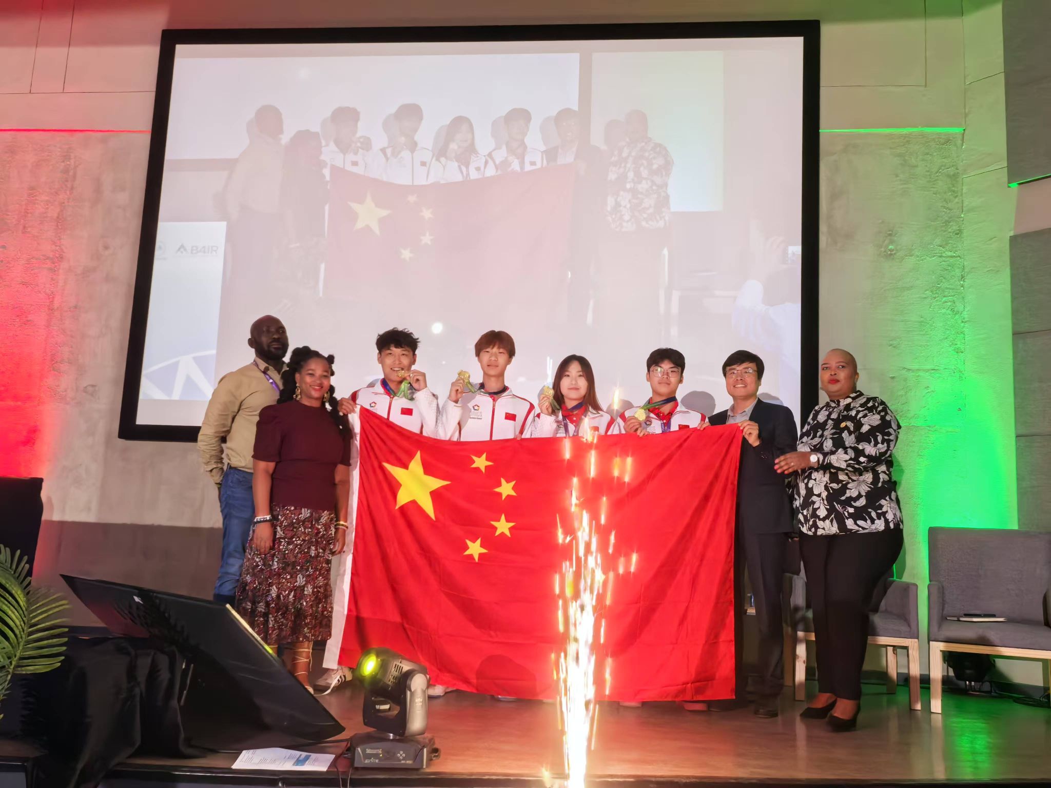 非洲球员在国际比赛中有所斩获