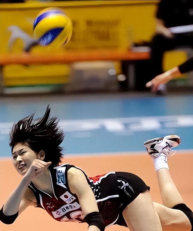 日本选手惊艳表现，赛场一触即中