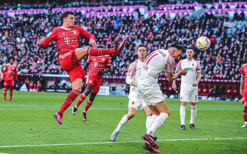 拜仁慕尼黑稳固领先,保持冠军位置 拜仁慕尼黑稳固领先,保持冠军位置