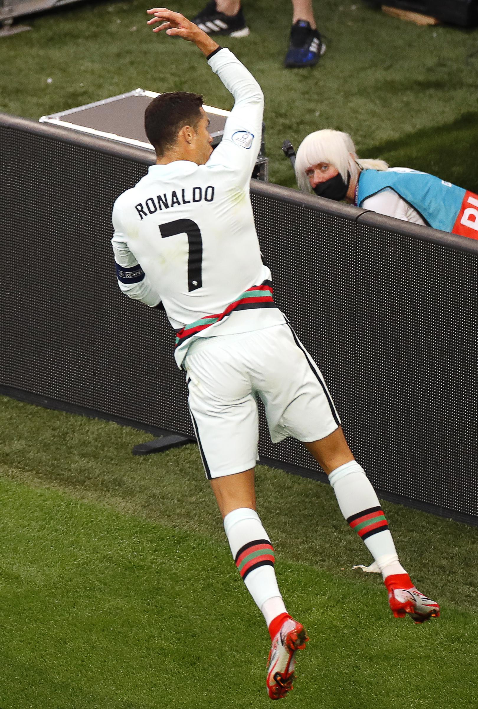 雷速直播-匈牙利球队成功晋级，欧锦赛资格赛阶段再有突破