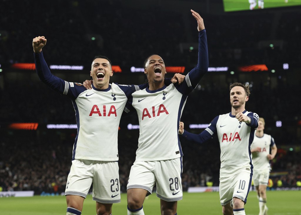 雷速官网下载-热刺球员发挥出色，帮助球队逐鹿成功