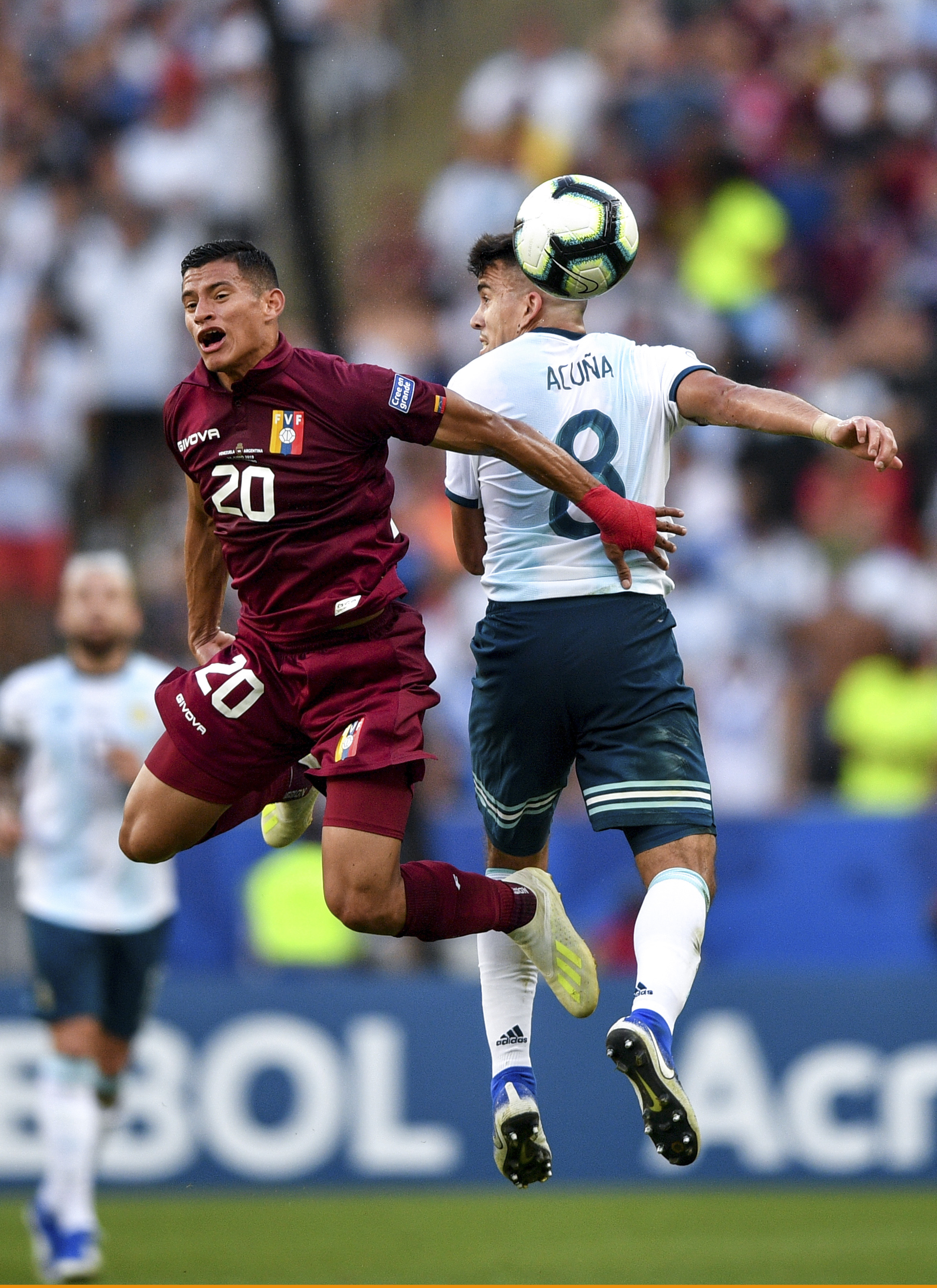 守土有方,球队勇夺晋级淘汰赛 守土有方,球队勇夺晋级淘汰赛